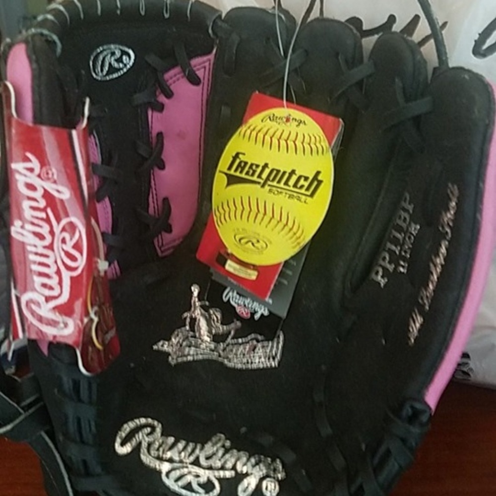 Rawlings Fast Pitch 11" Softball Glove PP11BP